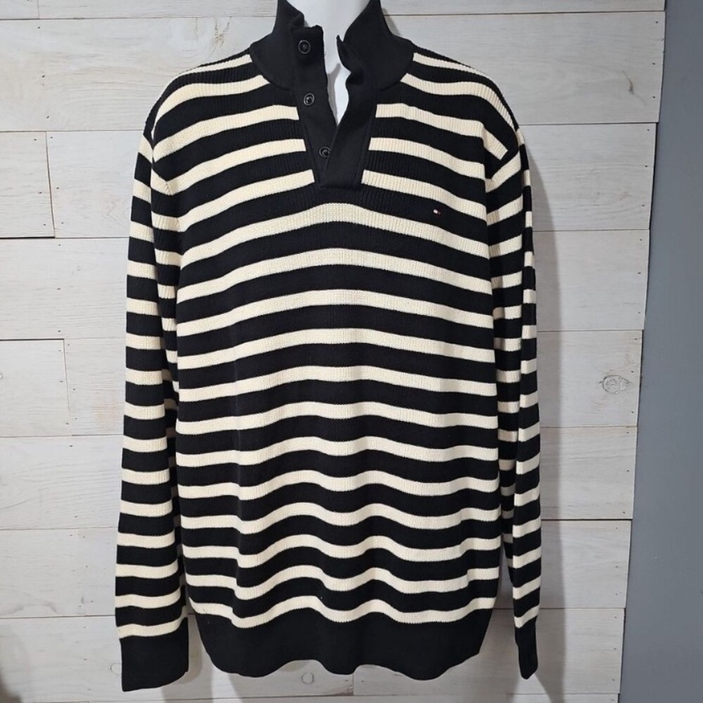 Tommy Hilfiger Men's Black and White Zip-Up Sweater